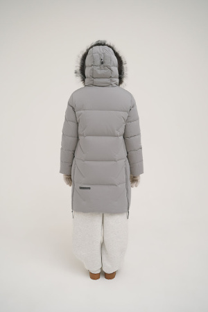 Пальто пуховое Марго SkyStretch Goose мех Енот (Женский; 48; Стальной Серый)